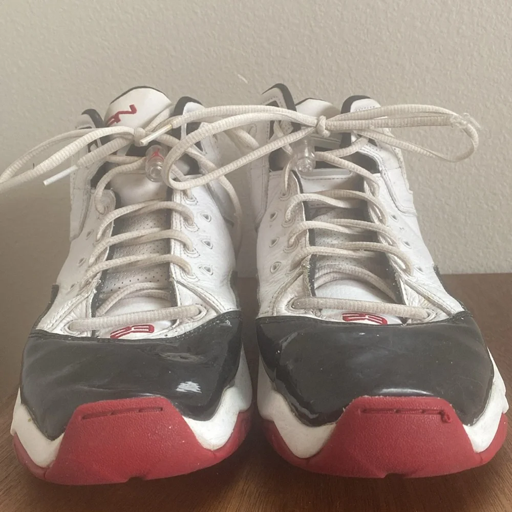 Nike Air Jordan B’Loyal White Red Black Basketball Shoes -No Insoles, Men’s 10.5
